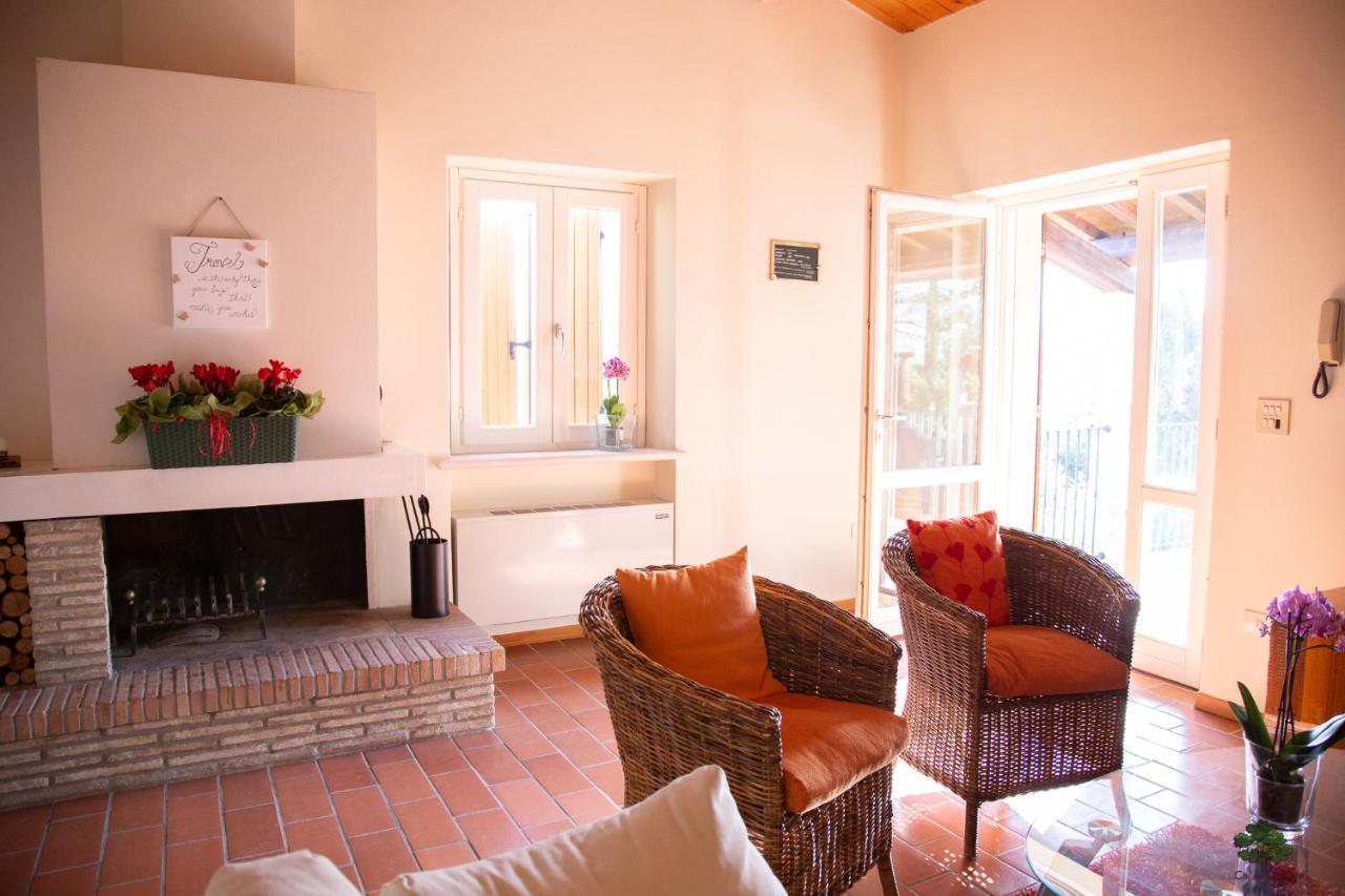 Ca' Le Cerque, Villa Surrounded By The Marche Nature Fossombrone Buitenkant foto
